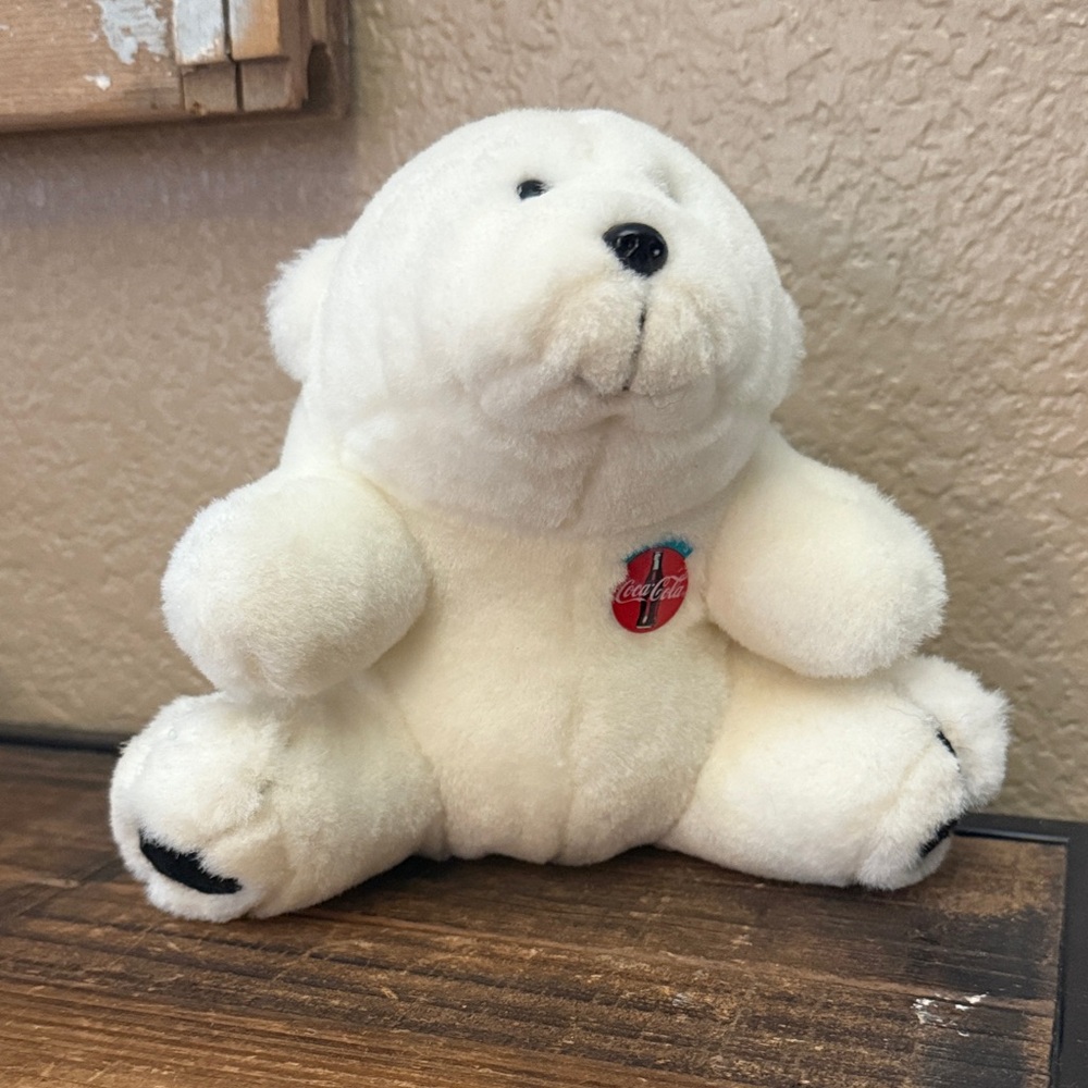 Stilled Coca Cola Bear